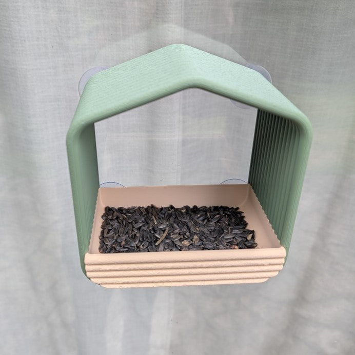 Mangeoire à oiseaux pour fenêtre modèle cabane La Buse Qui File