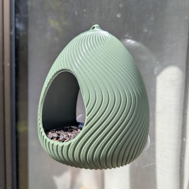 Mangeoire à oiseaux pour fenêtre modèle œuf La Buse Qui File