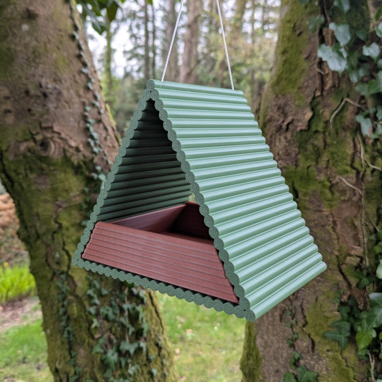 Mangeoire à oiseaux à suspendre modèle le tipi La Buse Qui File