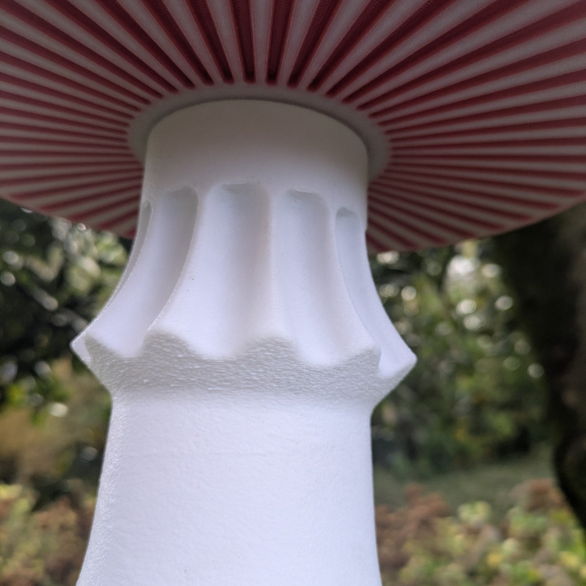 Mangeoire à oiseaux silo modèle amanite tue-mouches La Buse Qui File